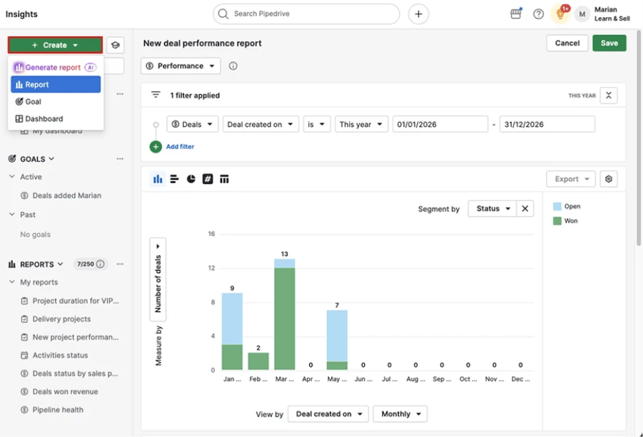 Report builder in Pipedrive Insights with filters and metric options